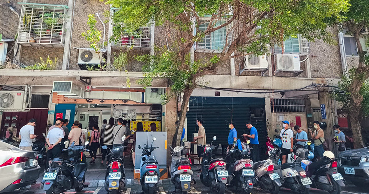 龜叟の什錦麵|永和在地最強50年麵攤老字號點大碗什錦麵就能讓一家三口都吃飽