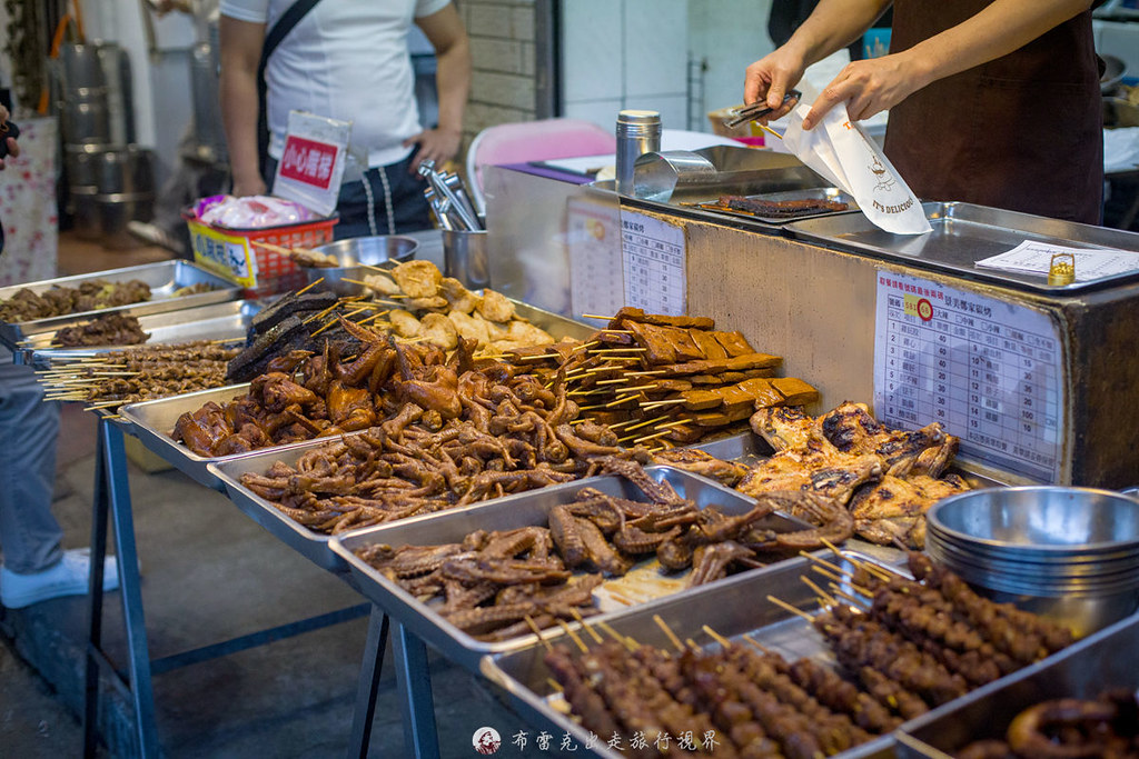 廣州街夜市美食,豐原清水排骨酥麵萬華店菜單,豐原清水排骨酥麵萬華店營業時間,台北豐原清水排骨酥麵,排骨酥麵,龍山寺美食,豐原清水排骨酥麵萬華店,豐原清水排骨酥麵 @布雷克的出走旅行視界