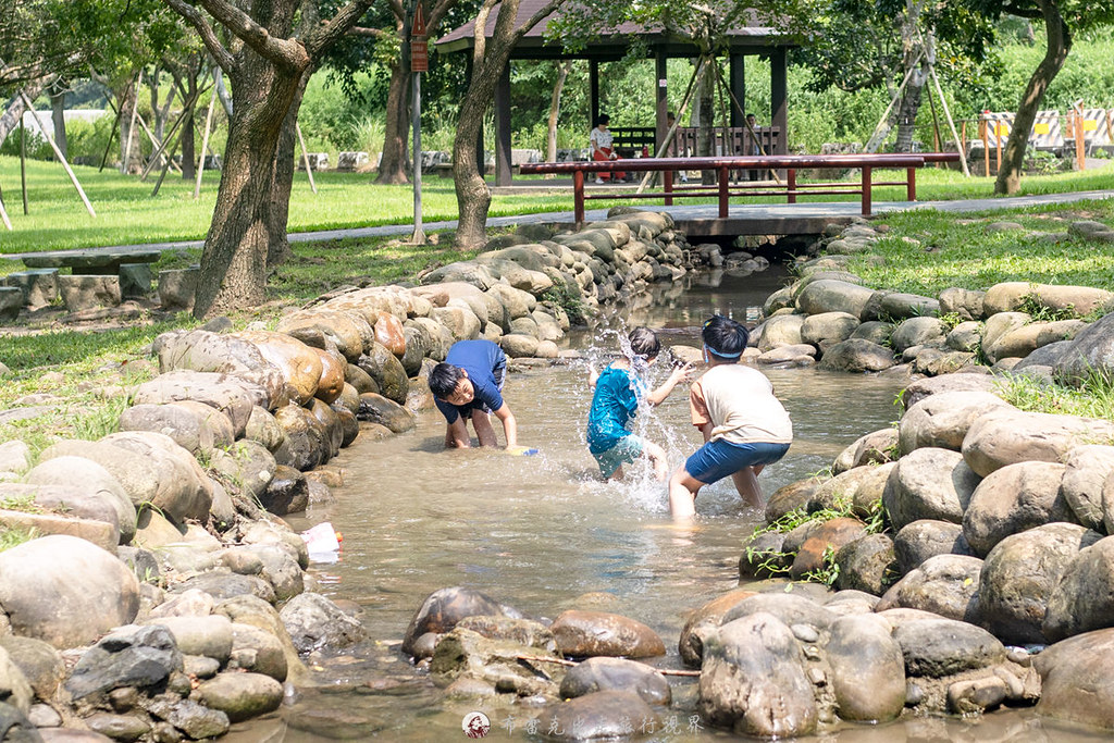 法國自助加油站,法國租車,法國旅行,亞維農,坎城,法國 自駕,法國自駕,法國高速公路收費,南法自駕,南法租車自駕旅行,南法開車,法國高速公路收費站 @布雷克的出走旅行視界
